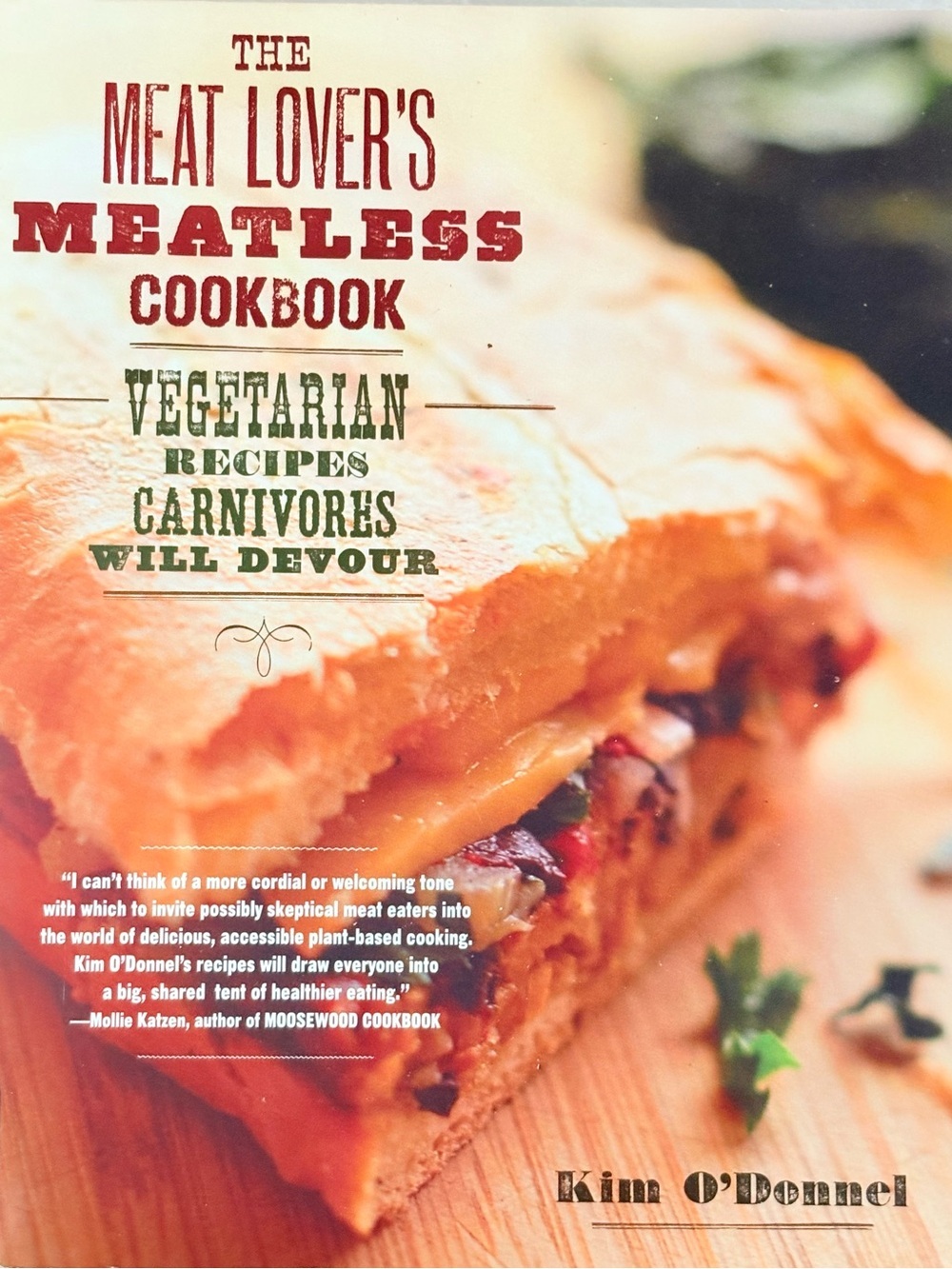 Meat Lover Meatless Cookbook 
Excellent Condition No Rips No Mark
Great Recipes